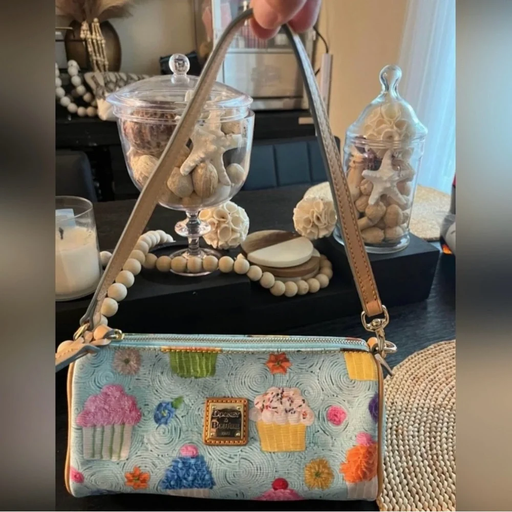 EUC Dooney & Bourke Cupcake Print Barrel Bag - Picture 3 of 7